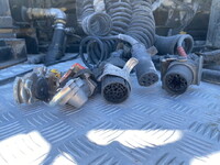 UDトラックスクオントレーラーヘッド（トラクターヘッド）大型（10t）[写真15]