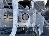 UDトラックスクオントレーラーヘッド（トラクターヘッド）大型（10t）[写真16]