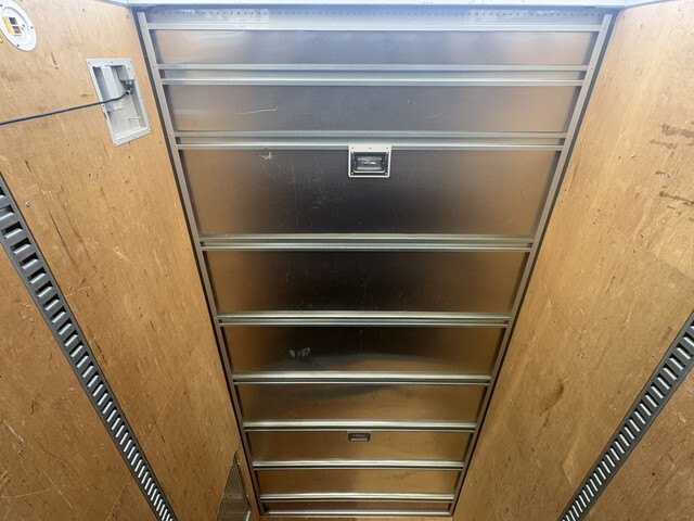 日野デュトロアルミバン小型（2t・3t）[写真14]