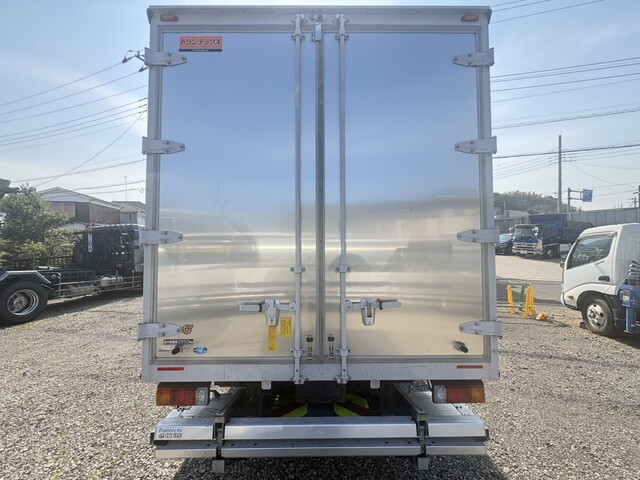 日野デュトロアルミバン小型（2t・3t）[写真07]