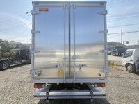 日野デュトロアルミバン小型（2t・3t）[写真08]