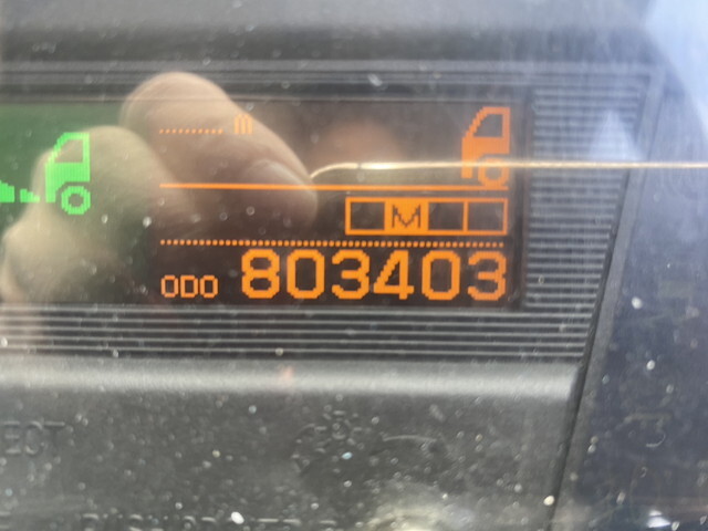 UDトラックスクオントレーラーヘッド（トラクターヘッド）大型（10t）[写真20]