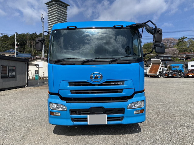 UDトラックスクオントレーラーヘッド（トラクターヘッド）大型（10t）[写真03]