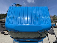 UDトラックスクオントレーラーヘッド（トラクターヘッド）大型（10t）[写真31]