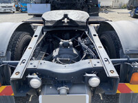 UDトラックスクオントレーラーヘッド（トラクターヘッド）大型（10t）[写真09]