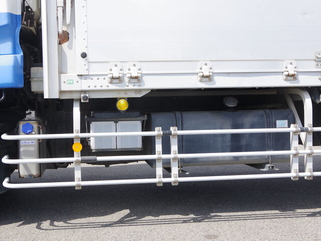 UDトラックスコンドルアルミウイング増トン（6t・8t）[写真17]