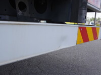 UDトラックスコンドルアルミウイング増トン（6t・8t）[写真25]