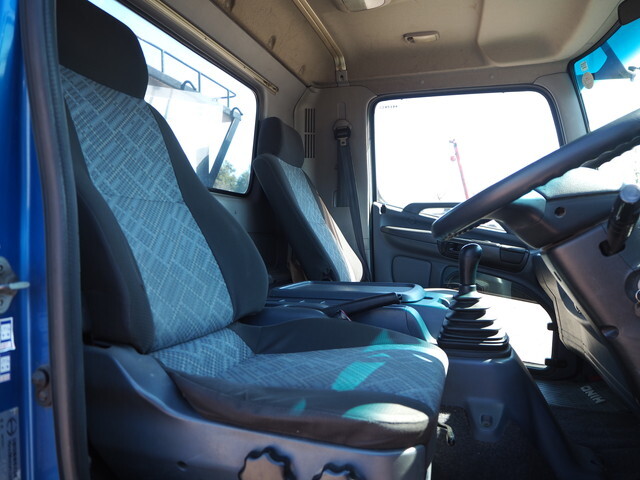 日野レンジャーコンテナ専用車中型（4t）[写真35]