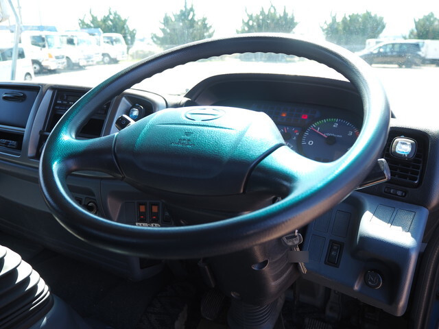 日野レンジャーコンテナ専用車中型（4t）[写真38]