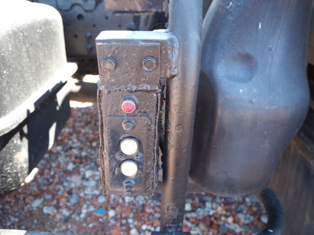 いすゞエルフローダーダンプ小型（2t・3t）[写真14]