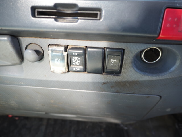 いすゞエルフローダーダンプ小型（2t・3t）[写真37]