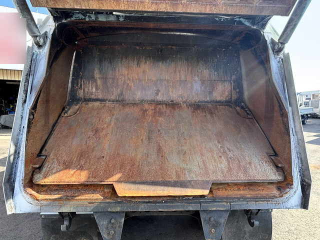 いすゞエルフパッカー車（塵芥車）小型（2t・3t）[写真14]