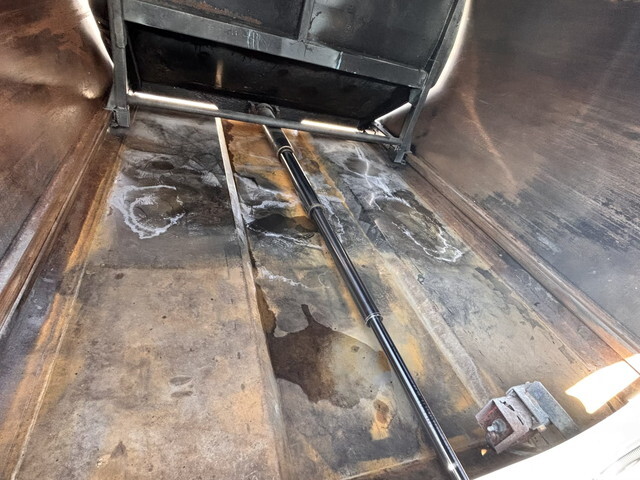 いすゞエルフパッカー車（塵芥車）小型（2t・3t）[写真15]