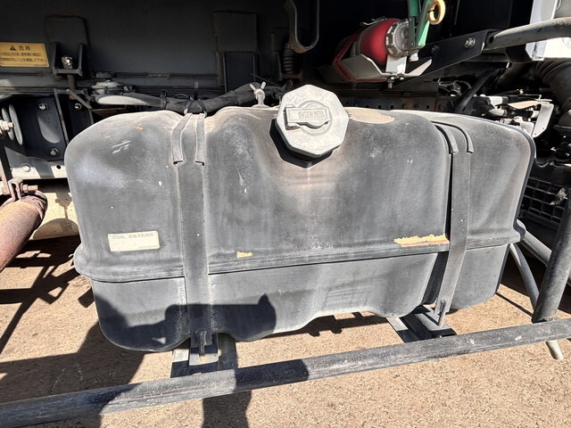 いすゞエルフパッカー車（塵芥車）小型（2t・3t）[写真17]