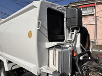 いすゞエルフパッカー車（塵芥車）小型（2t・3t）[写真21]