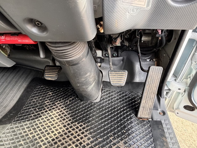 いすゞエルフパッカー車（塵芥車）小型（2t・3t）[写真26]