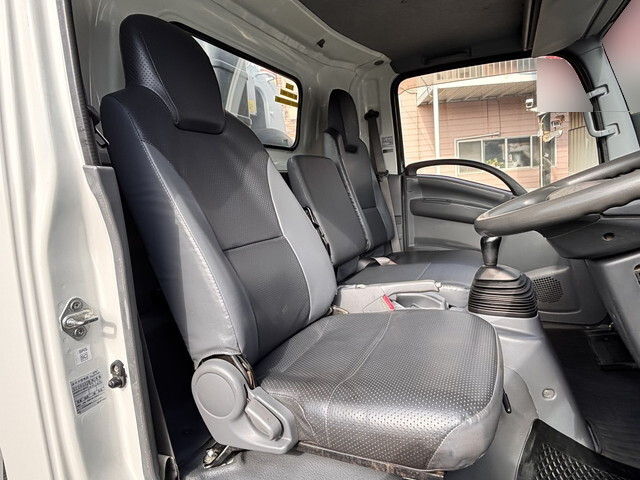 いすゞエルフパッカー車（塵芥車）小型（2t・3t）[写真29]