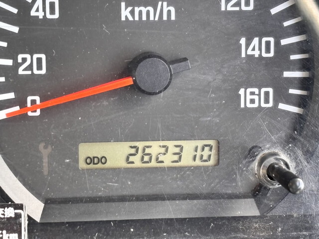 いすゞエルフパッカー車（塵芥車）小型（2t・3t）[写真31]