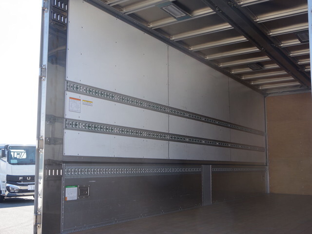 UDトラックスコンドルアルミウイング中型（4t）[写真14]