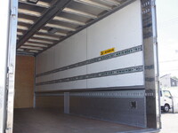 UDトラックスコンドルアルミウイング中型（4t）[写真16]