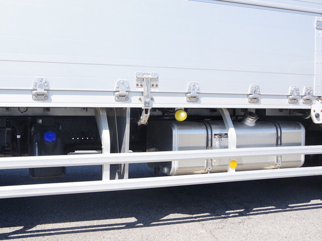 UDトラックスコンドルアルミウイング中型（4t）[写真16]