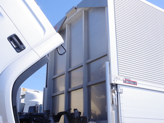 UDトラックスコンドルアルミウイング中型（4t）[写真17]