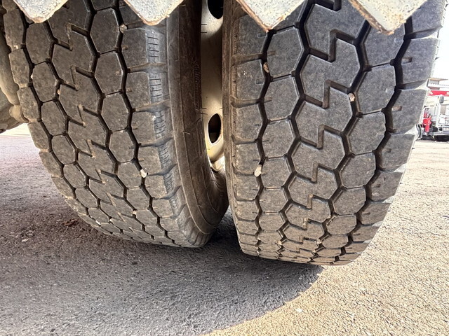 いすゞエルフクレーン4段小型（2t・3t）[写真12]