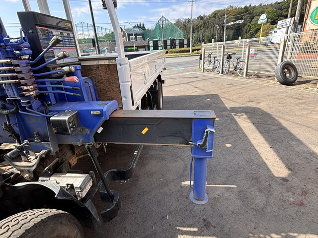 いすゞエルフクレーン4段小型（2t・3t）[写真24]