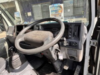 いすゞエルフクレーン4段小型（2t・3t）[写真30]