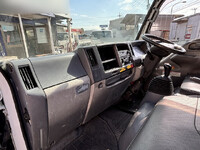 いすゞエルフクレーン4段小型（2t・3t）[写真38]