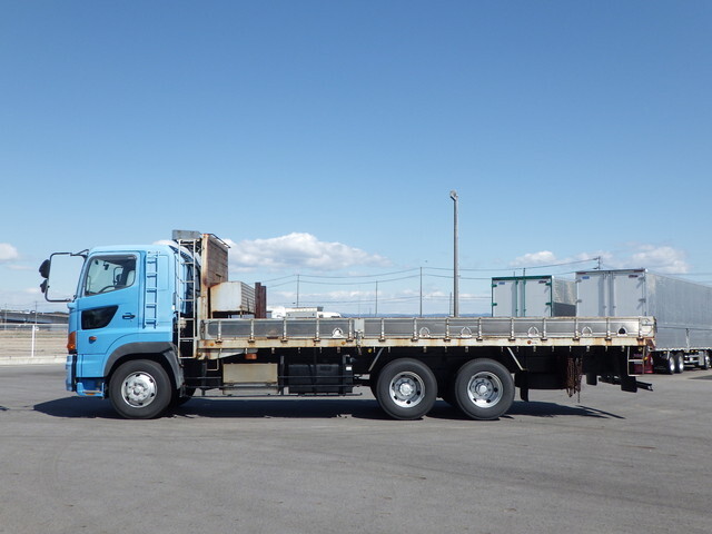 日野プロフィア平ボディ大型（10t）[写真10]