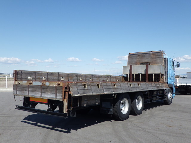 日野プロフィア平ボディ大型（10t）[写真12]