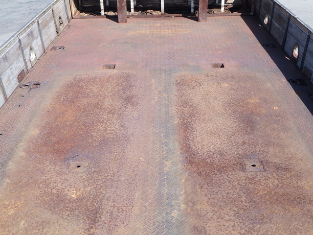 日野プロフィア平ボディ大型（10t）[写真17]