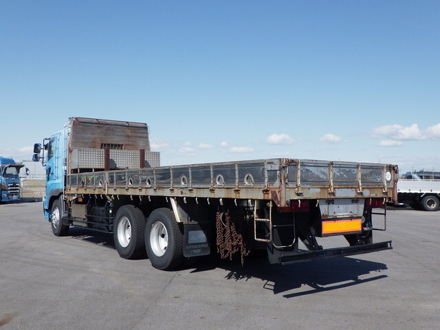 日野プロフィア平ボディ大型（10t）[写真02]