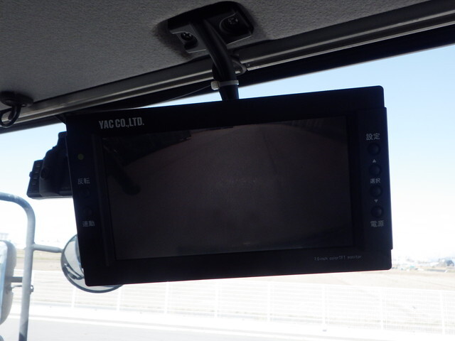 日野プロフィア平ボディ大型（10t）[写真24]