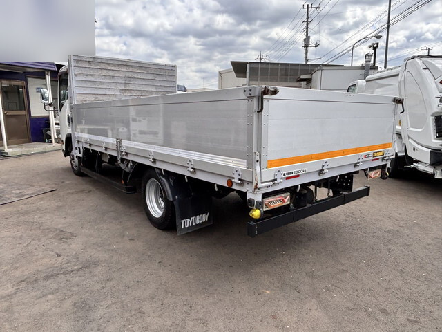 いすゞエルフアルミブロック小型（2t・3t）[写真02]