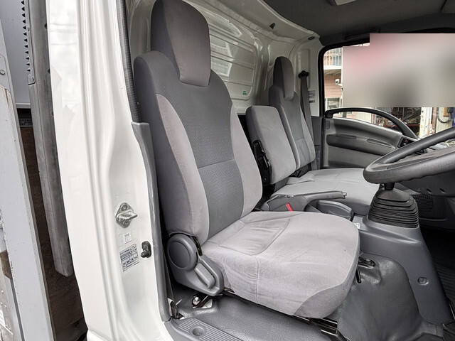 いすゞエルフアルミブロック小型（2t・3t）[写真28]