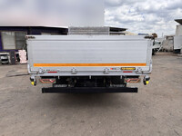 いすゞエルフアルミブロック小型（2t・3t）[写真06]