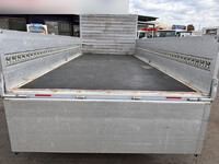 いすゞエルフアルミブロック小型（2t・3t）[写真08]