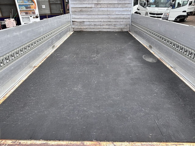 いすゞエルフアルミブロック小型（2t・3t）[写真08]