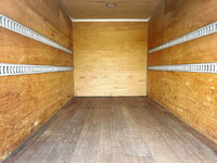 三菱ふそうキャンターアルミバン小型（2t・3t）[写真16]