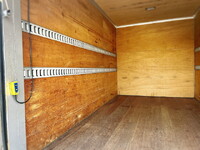 三菱ふそうキャンターアルミバン小型（2t・3t）[写真17]