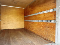 三菱ふそうキャンターアルミバン小型（2t・3t）[写真18]