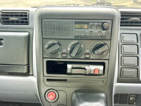 三菱ふそうキャンターアルミバン小型（2t・3t）[写真36]