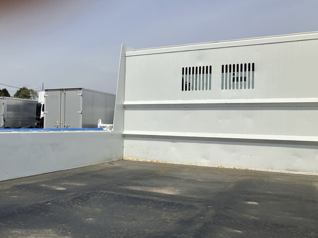 日野レンジャーダンプ中型（4t）[写真15]