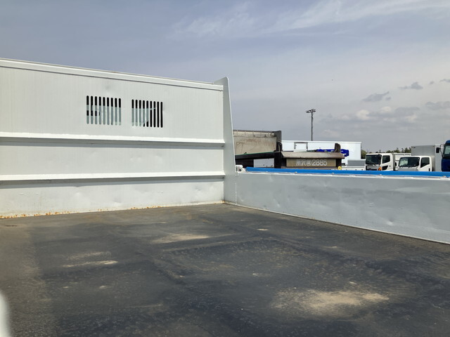 日野レンジャーダンプ中型（4t）[写真16]