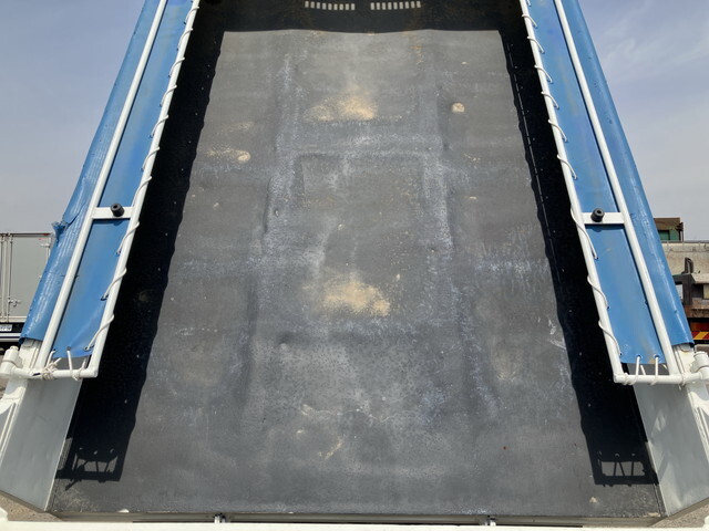 日野レンジャーダンプ中型（4t）[写真18]