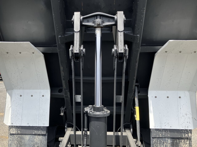 日野レンジャーダンプ中型（4t）[写真21]