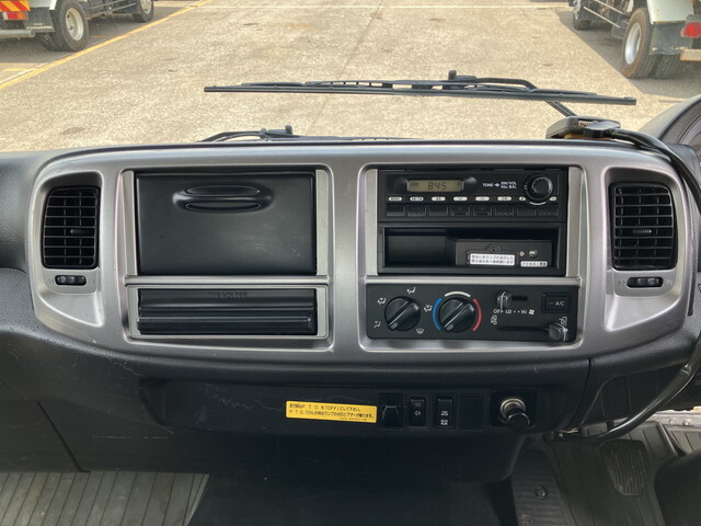 日野レンジャーダンプ中型（4t）[写真39]