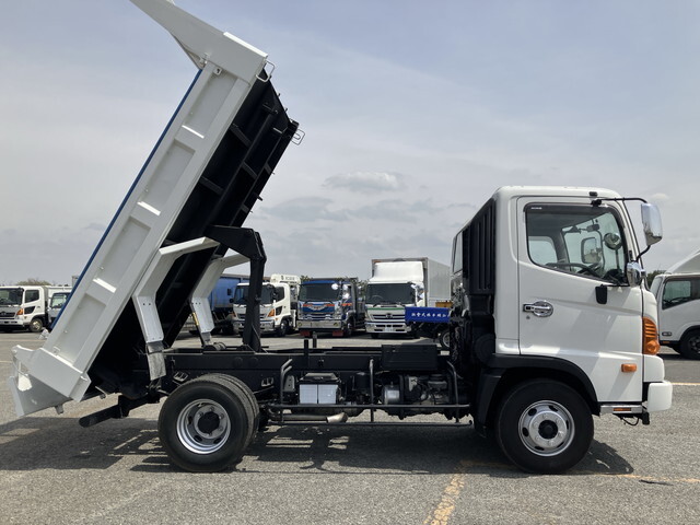 日野レンジャーダンプ中型（4t）[写真08]